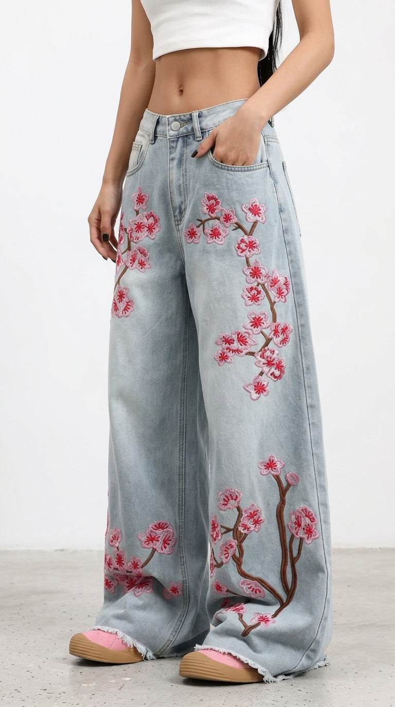 Embroidered Wide-Leg Baggy Jeans